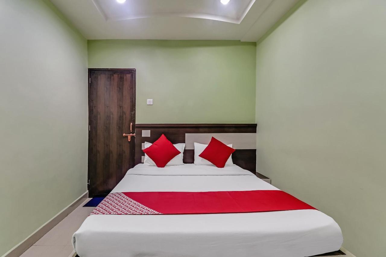 OYO 48685 Hotel Royal Raj Nandgaon Buitenkant foto