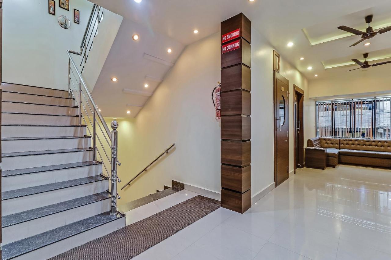 OYO 48685 Hotel Royal Raj Nandgaon Buitenkant foto